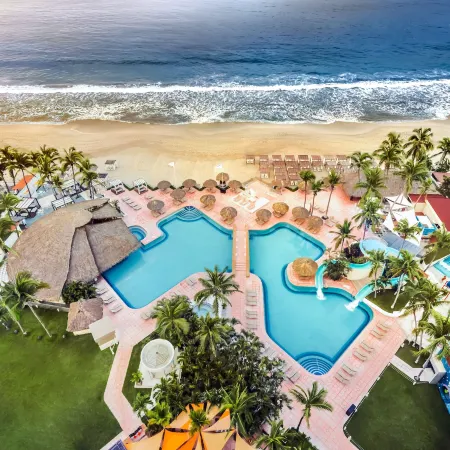 Sunscape Dorado Pacifico Ixtapa Resort & Spa
