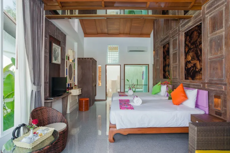 Deluxe Triple Room With Pool Access