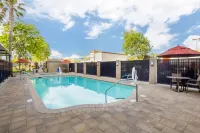 Best Western Plus Villa Del Lago Inn