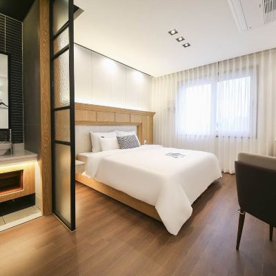 Deluxe Room Urban Promo Code