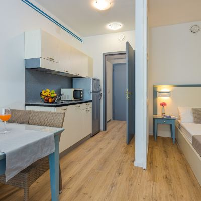 Superior One-Bedroom Apartment With Balcony Resort del Mar Promo Code