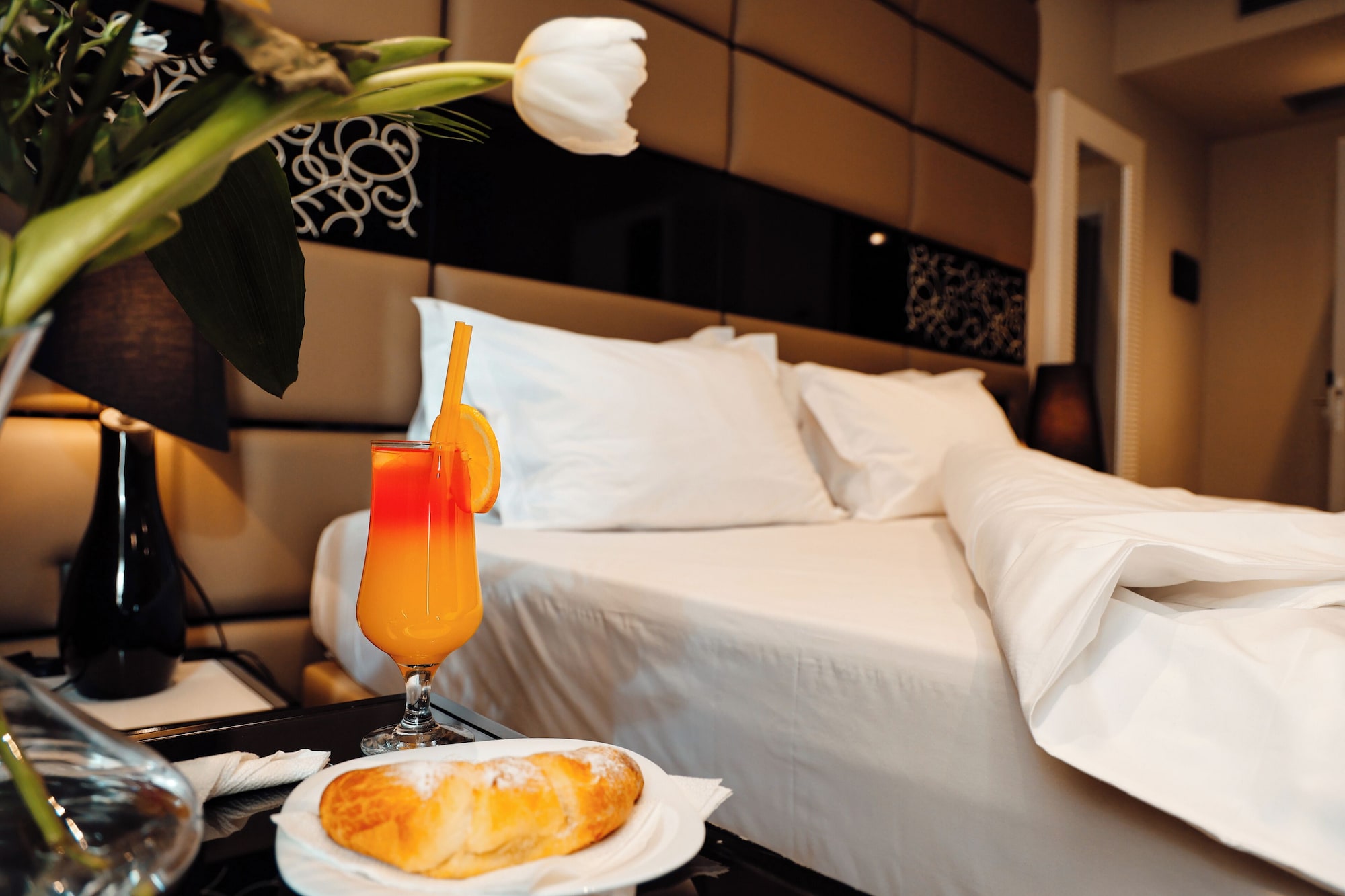 1卧标准双人床或双床房