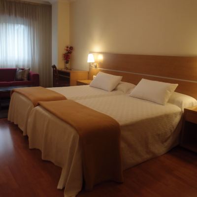 Double or Twin Room Hotel Avión Promo Code