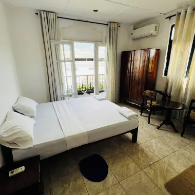 Ramlyn Guesthouse Negombo Hotel dekat Pantai Negombo