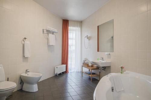 豪华特大床套房