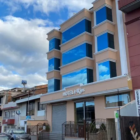 Hotel 4 Rios