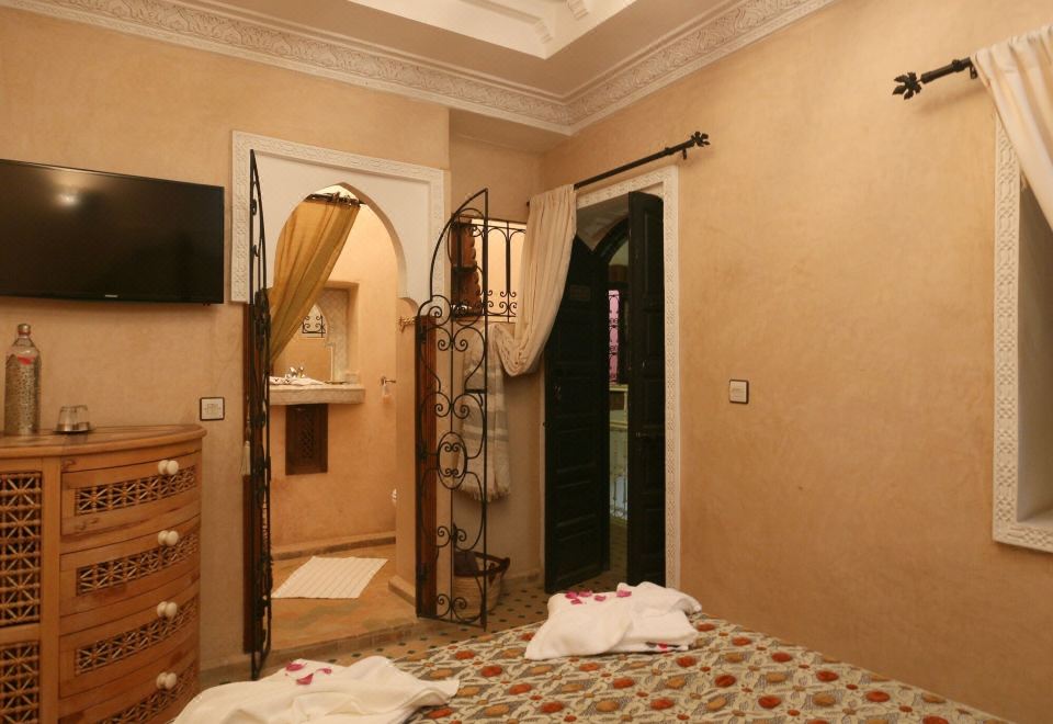 双人房（带独立浴室）