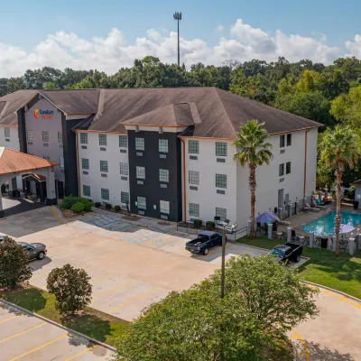 Comfort Suites Oil Center Hotels near Chargois Park