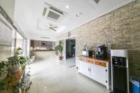 Donghae Hotel East