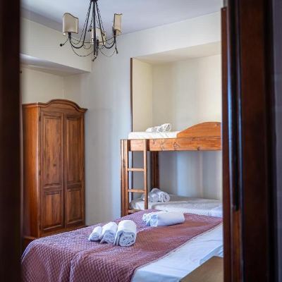 Quadruple Room Hotel Max Promo Code