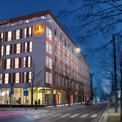 موتل إل  هامارباي سيوستاد Hotels near سيركوس أرينا