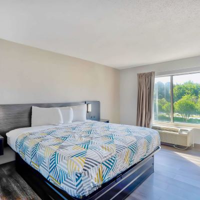 Standard King Room-Non-Smoking Motel 6 Virginia Beach Promo Code