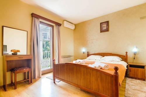 双人间（2位成人+1位小童）