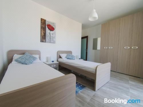 双人房（带公共浴室）