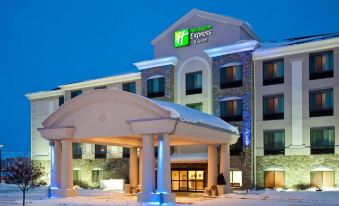 Holiday Inn Express & Suites Bismarck
