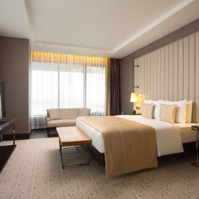 King Suite DoubleTree by Hilton Hotel Minsk Promo Code
