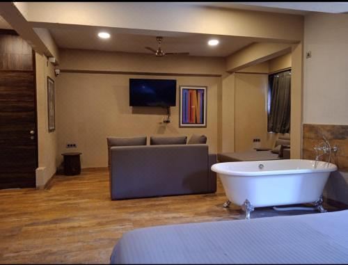 套房（带热水浴缸）