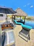Key Largo Waterfront Oasis: Private Tiki Bar & Boat Dock!