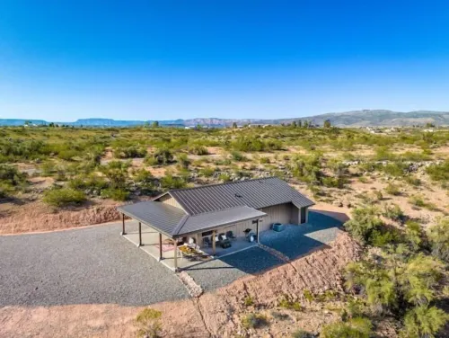 New mountain top retreat w/ 270° stunning views