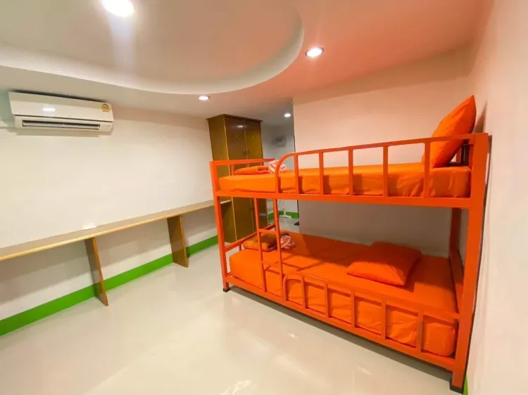 หอพักแบบห้องแชร์เบสิก (หญิงเท่านั้น)