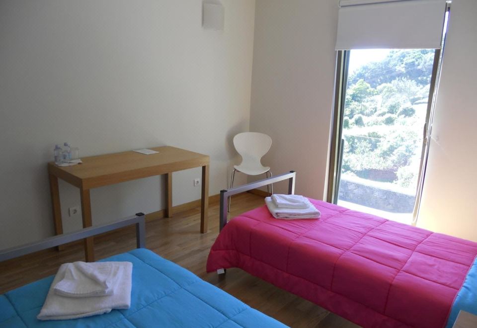 Azores Youth Hostels - São Jorge - Housity