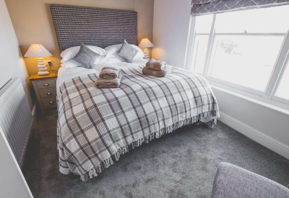 特大床间带连接浴室