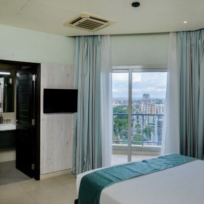 Platinum Suite - 3 Bedroom Apartment Aura Suites Promo Code
