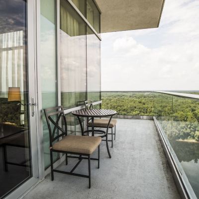 Accessible Platinum King Suite Non-Smoking Wind Creek Casino & Hotel Wetumpka Promo Code