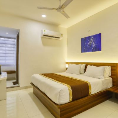 Deluxe Room Hotel Aston Promo Code