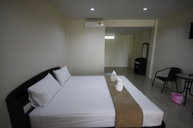 ห้องสแตนดาร์ด เตียงใหญ่ 1 เตียง