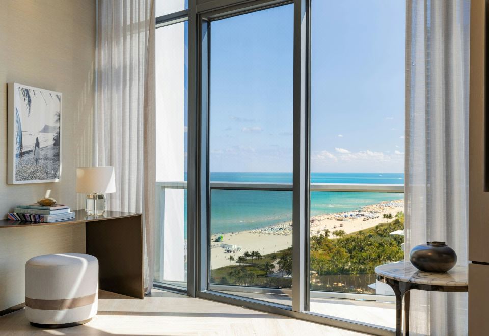 頂層1，三臥室錯層套房，屋頂泳池景