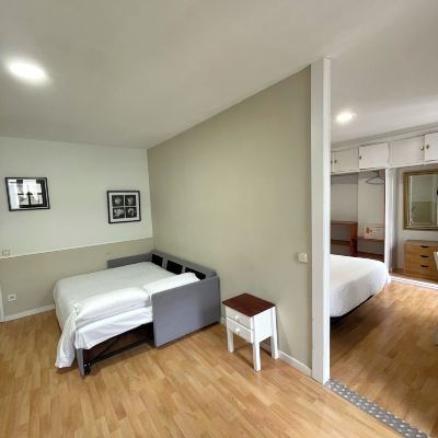 Deluxe One-Bedroom Studio Apartamentos Mayor Centro Promo Code