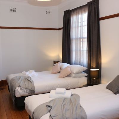Queen Single Room With Shared Bathroom Guildford Hotel Promo Code