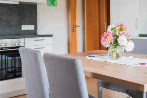 带阳台的豪华两卧室公寓