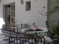 Endotera Chios Apartments