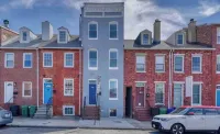 Fed Hill w Deck Walk Score 95 Steps from Harbor