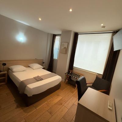 Basic Double Room, Accessible Lafayette Hotel Promo Code