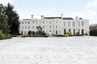 Burnham Beeches Hotel Hotele w: 