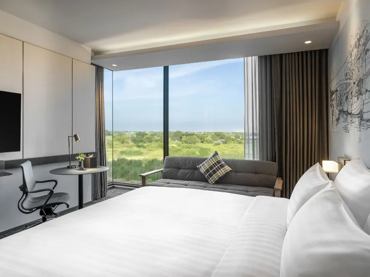 ห้องดีลักซ์หัวมุม - เตียงคิงไซส์