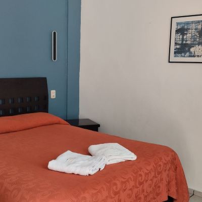 Basic Single Room with Double Bed Hotel Avenida Promo Code