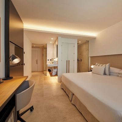 Basic Double Room, 1 King Bed Nakar Hotel Promo Code