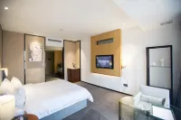 KingStay Hotel