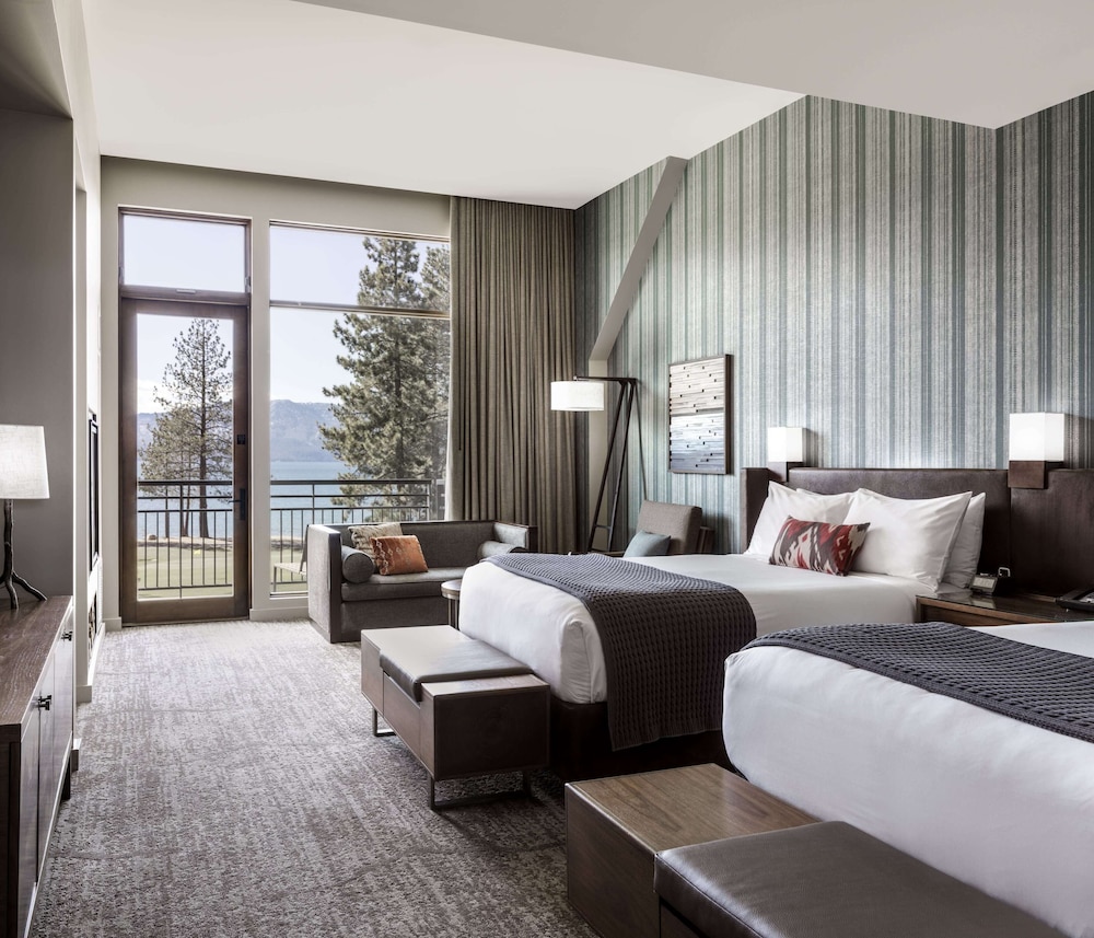 Edgewood Tahoe Resort尊贵客房， 2 张大床， 湖景（Tahoe）