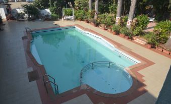 Mist Rainbow Resort - Housity