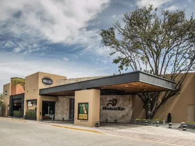 Hotel Rio Tequisquiapan Отели в г. 