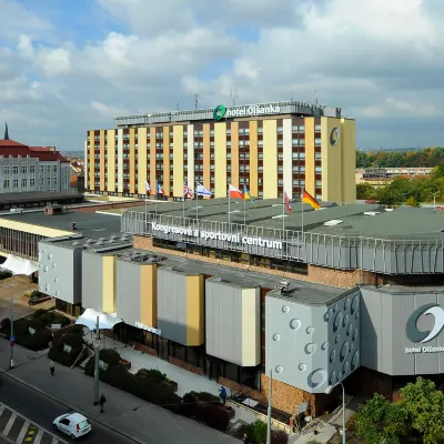 Congress & Wellness Hotel Olsanka Отели рядом с достопримечательностью «Прага 08»