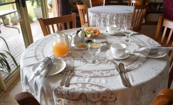 Gloucester on Avon Bed & Breakfast - Housity