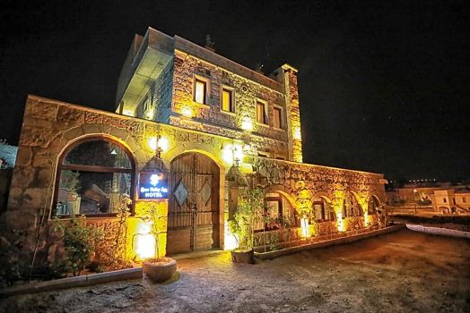 Katapa Stone House