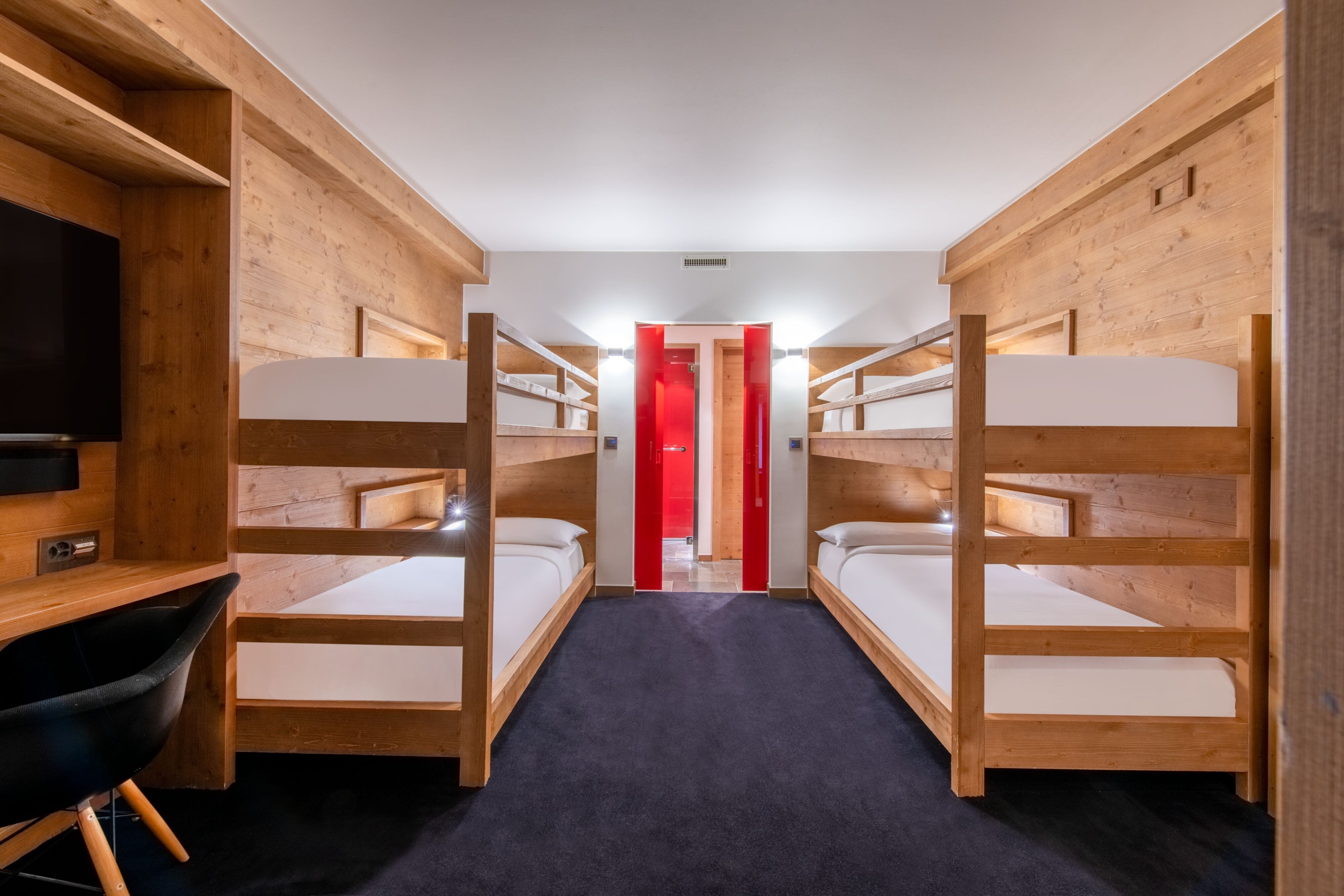 史诗家庭三卧室公寓，带阳台