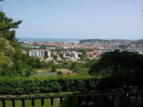 豪华双床或双人海景房